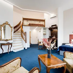 Otel Giselle Vintage Doubles - Adults Only, Budapeşte