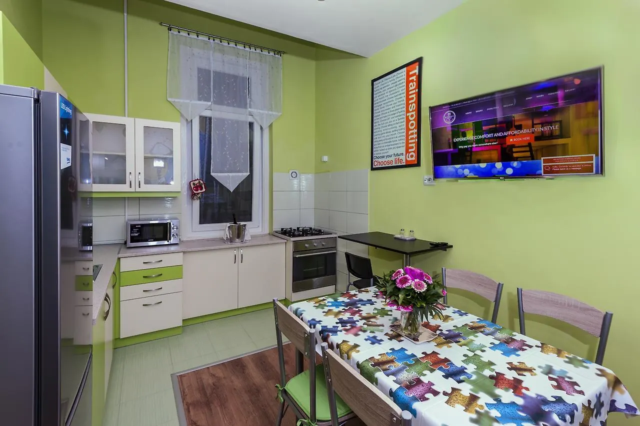 Metropolis Hostel Budapest Bed & Breakfast